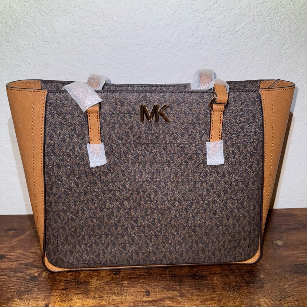 Michael Kors Sylvia Tote Purse